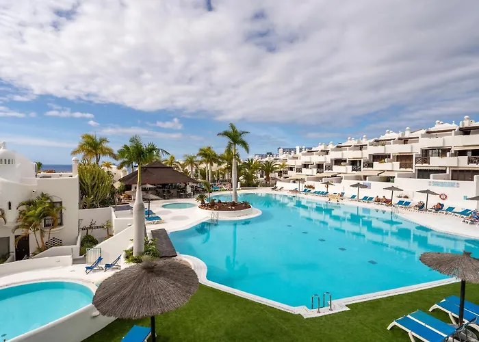 Familiar Con Gran Terraza Y Vistas Al Mar