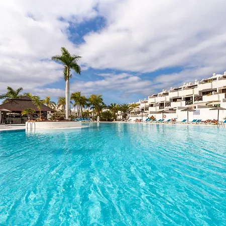 Familiar Con Gran Terraza Y Vistas Al Mar *